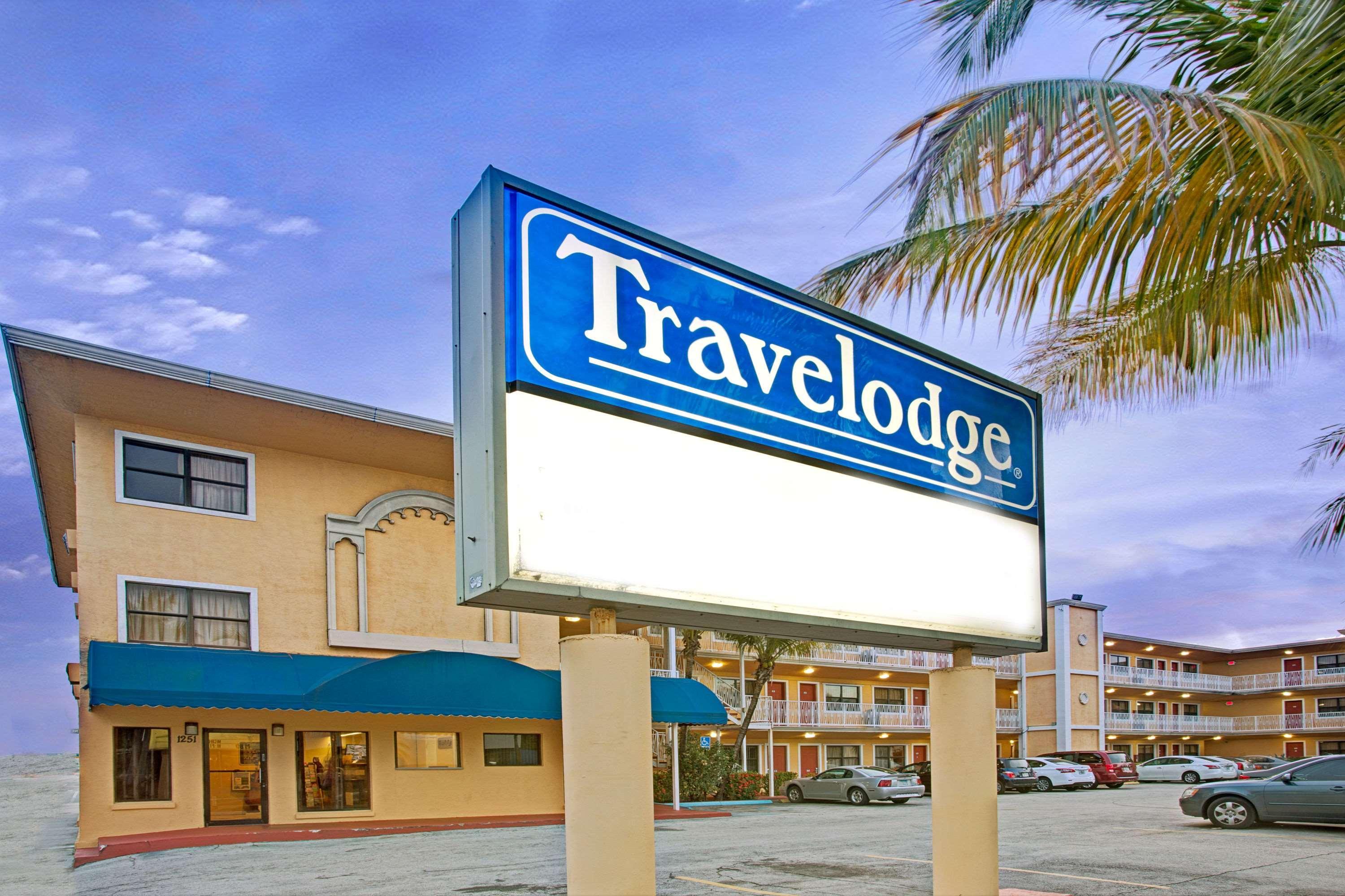 Travelodge By Wyndham Fort Lauderdale Exterior foto